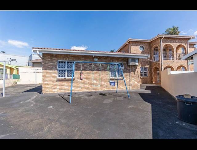 4 BEDROOM SIMPLEX FOR SALE IN LOTUS PARK